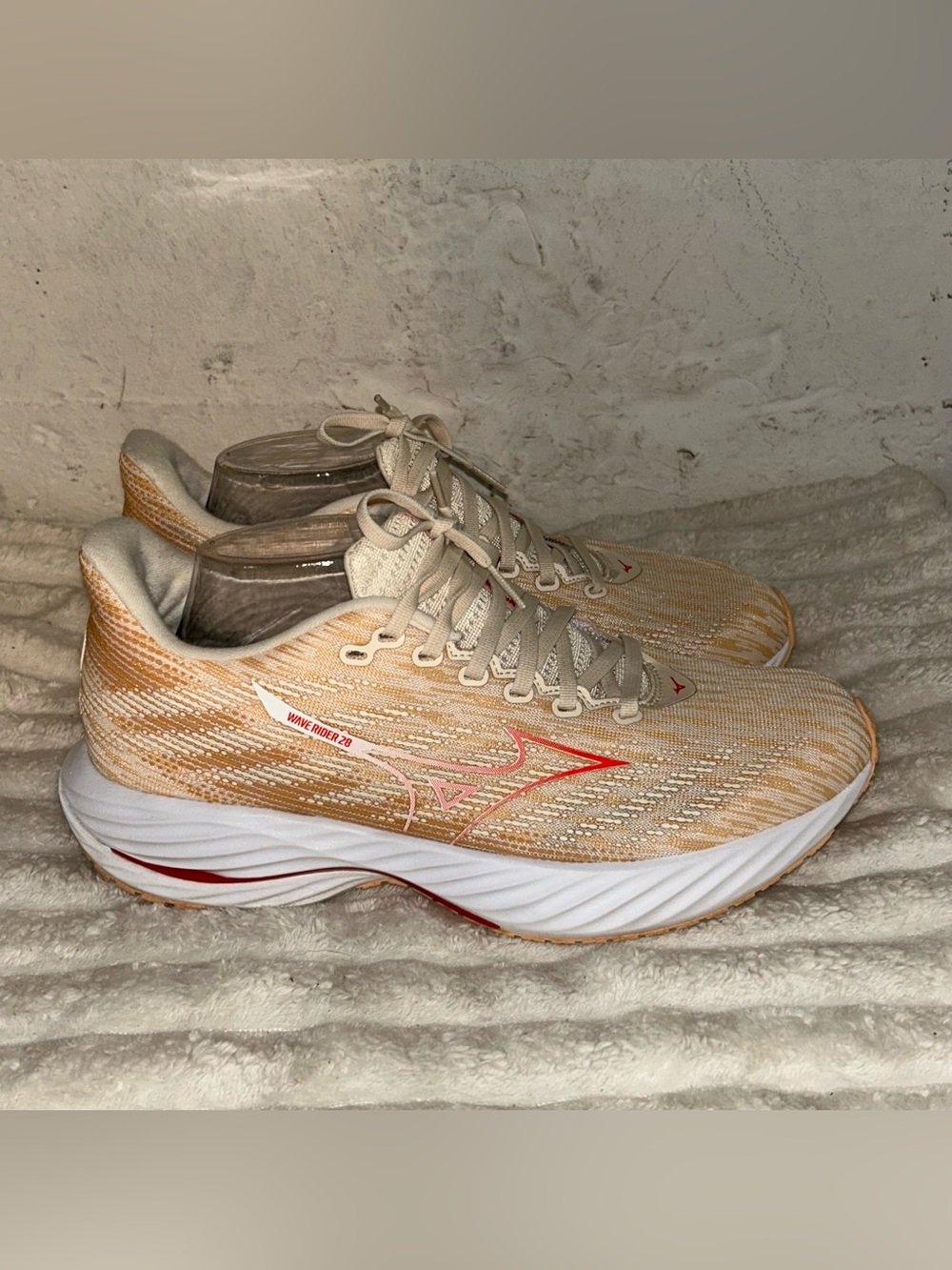 Mizuno Wave Rider 28 Women’s 11.5 Running Shoes Beige Orange J1GD240326